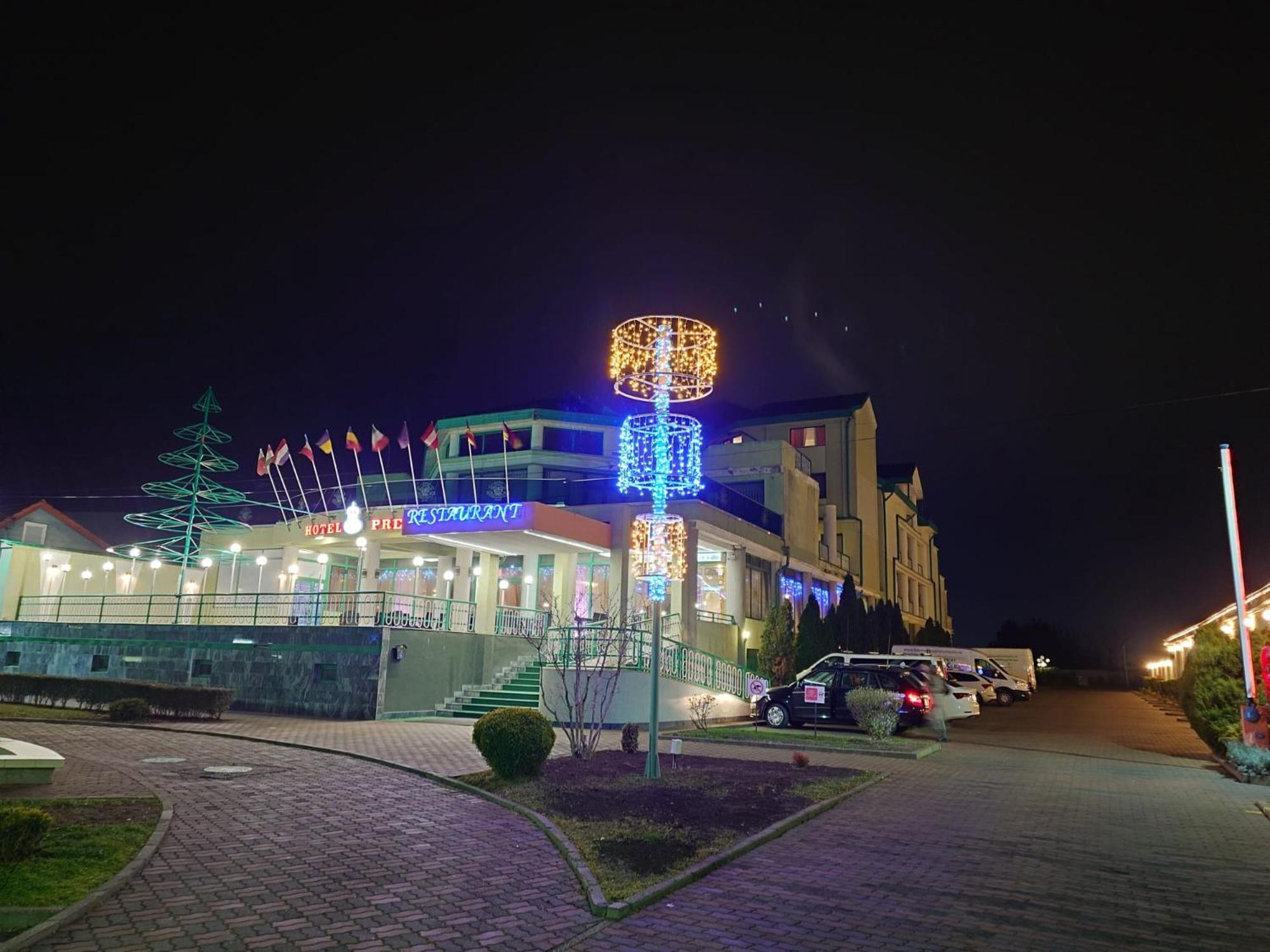 Hotel President Arad Buitenkant foto